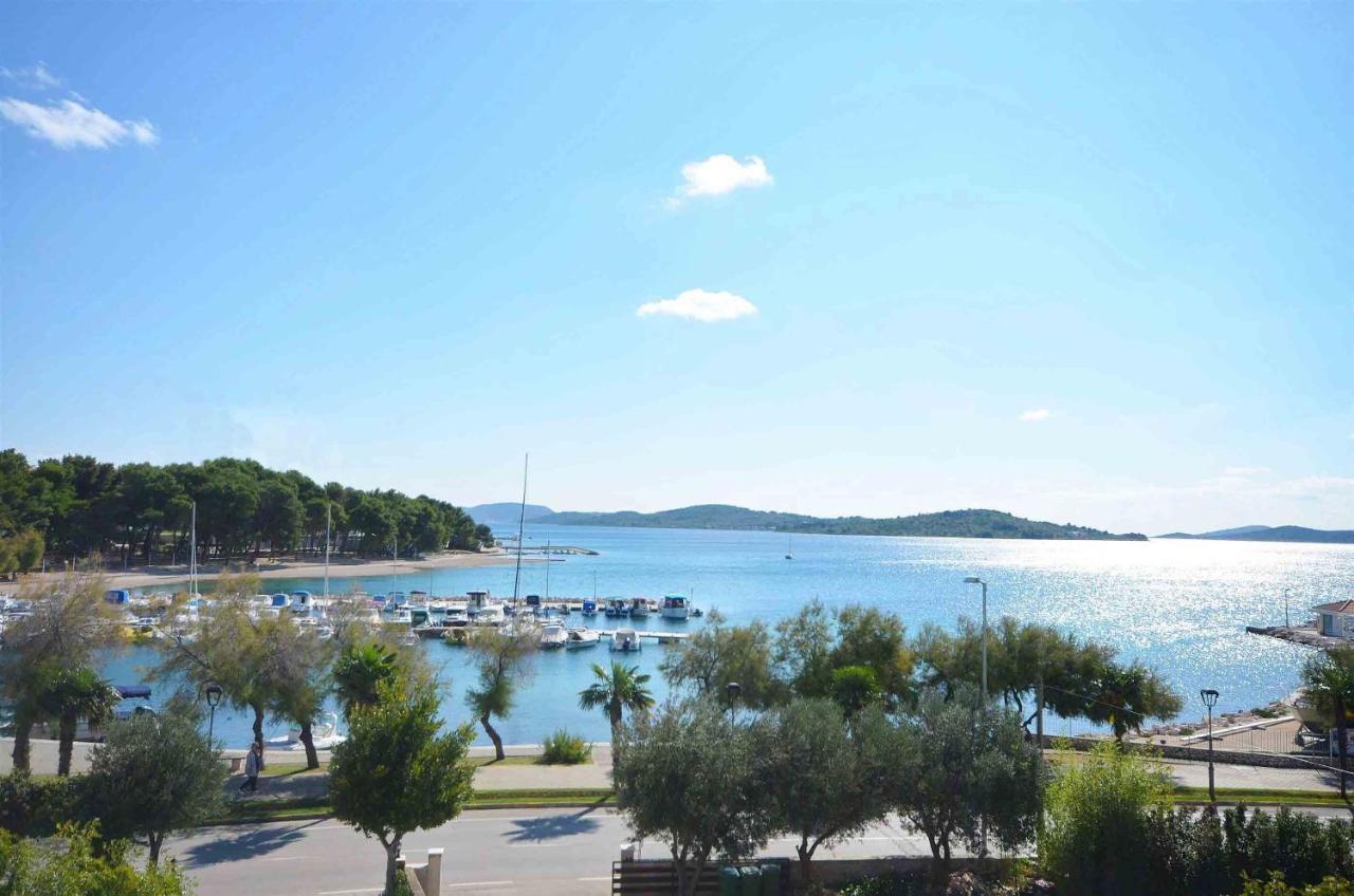 Apartment And Rooms Artina Vodice Exterior photo