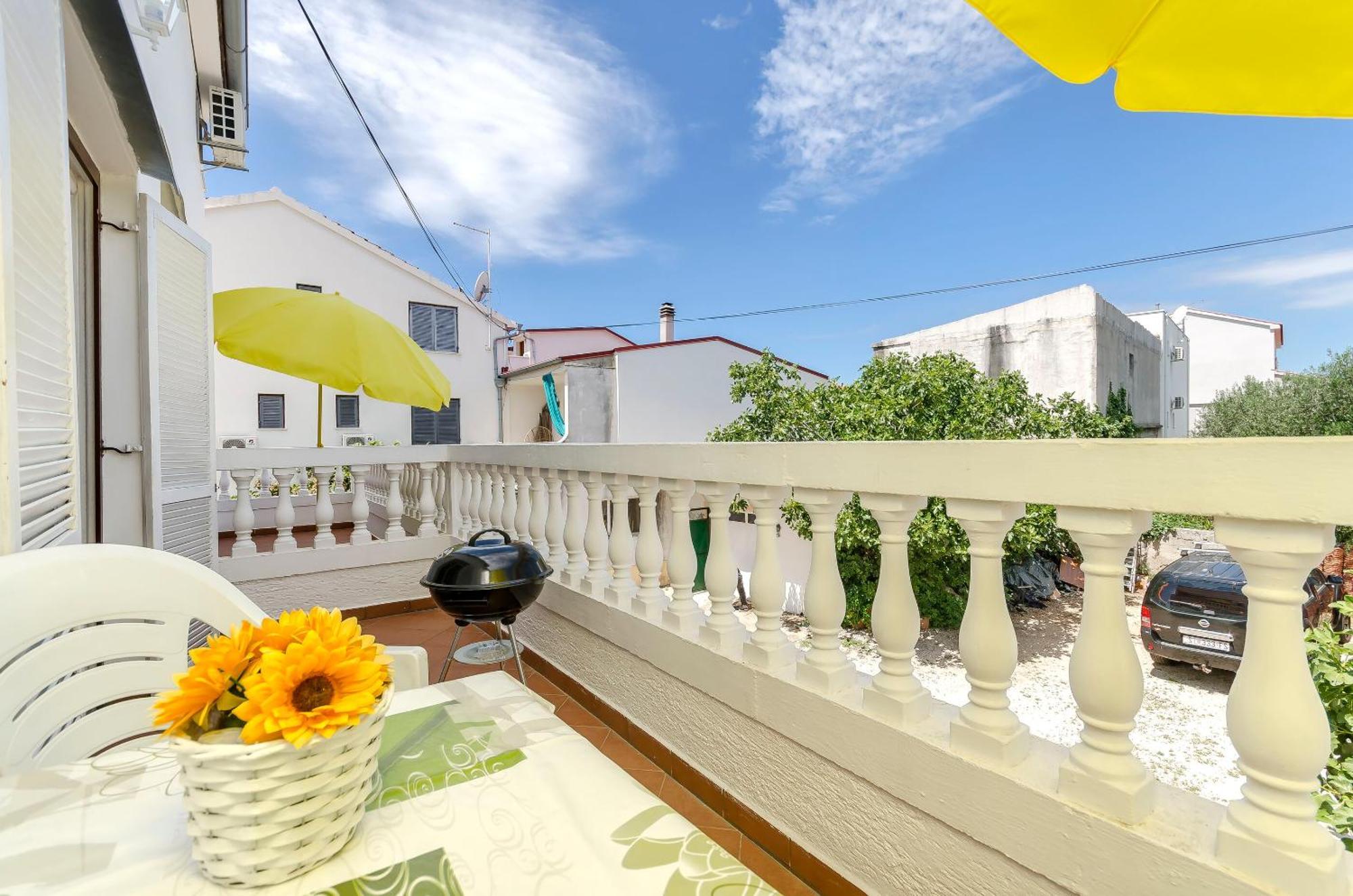 Apartment And Rooms Artina Vodice Exterior photo